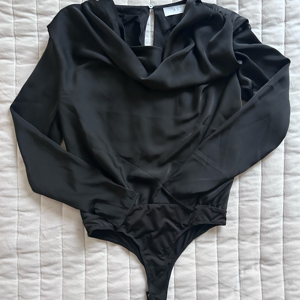 ASTR the label Black Draped Cowl Neck Long Sleeve Bodysuit